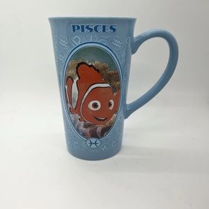Disney Store Finding Nemo Pisces Fish Horoscope Feb 19 to March 20 Coffee Mug 6"